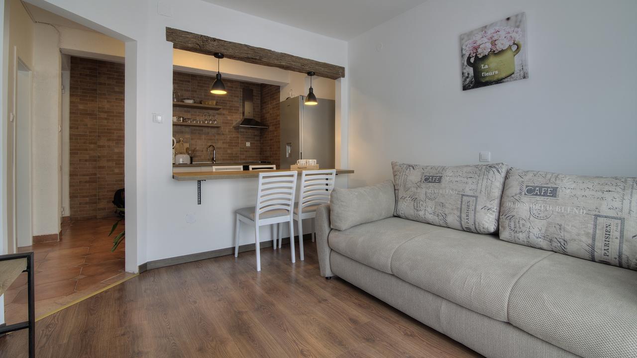 Apartments Lola Zengg Kültér fotó