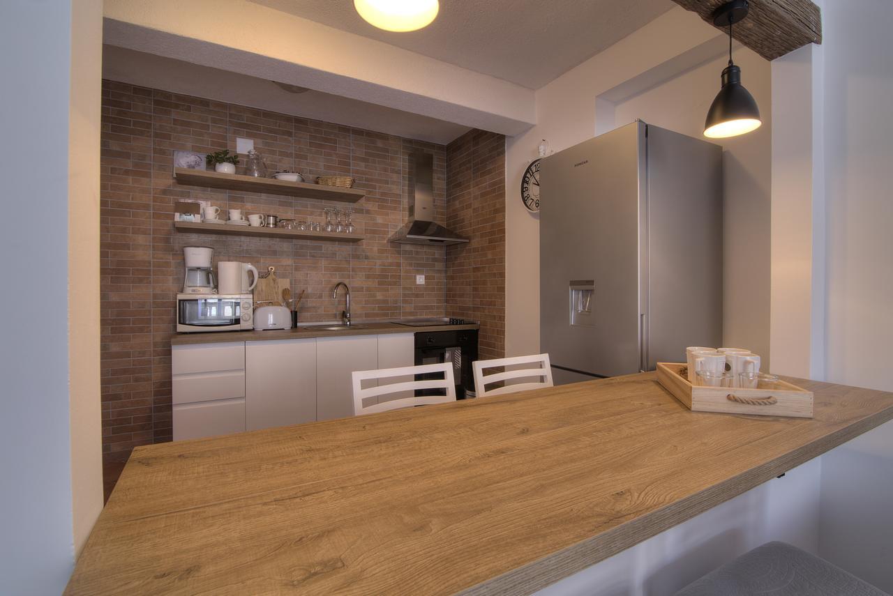 Apartments Lola Zengg Kültér fotó