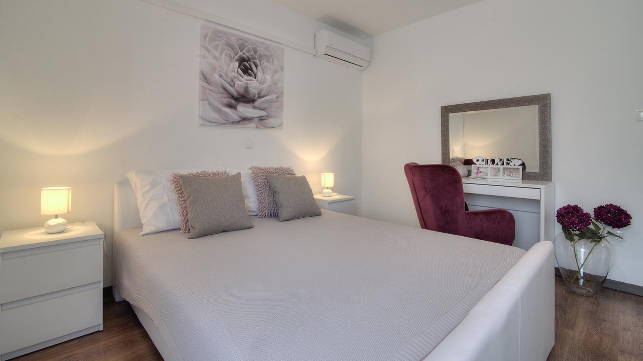 Apartments Lola Zengg Kültér fotó