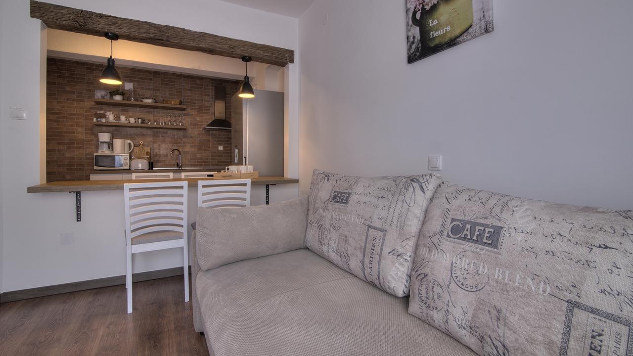 Apartments Lola Zengg Kültér fotó