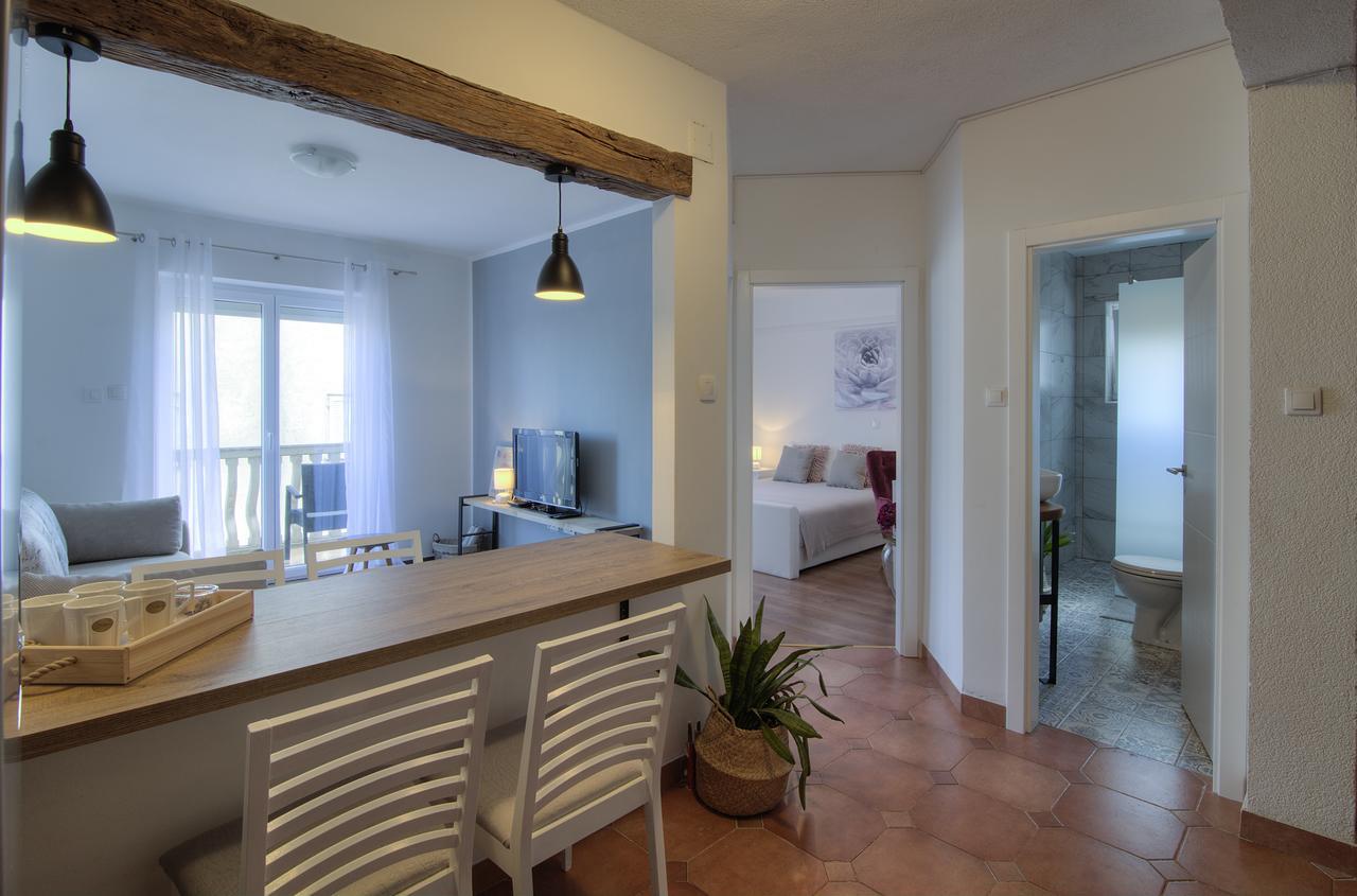 Apartments Lola Zengg Kültér fotó